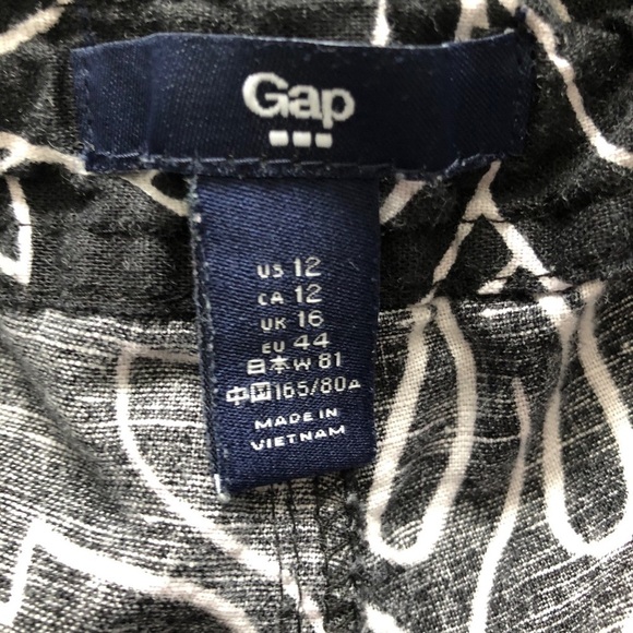 🎄 Gap Black  and white floral shorts size 12 - Picture 7 of 7